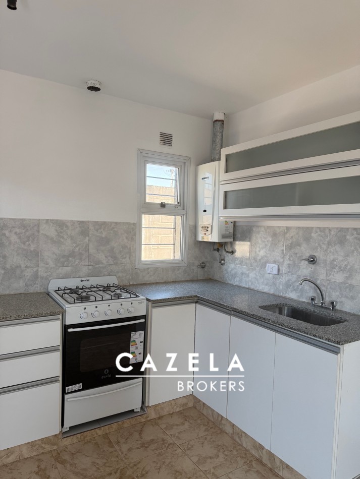 Casa en alquiler en barrio 250 viviendas - Villa carmela 