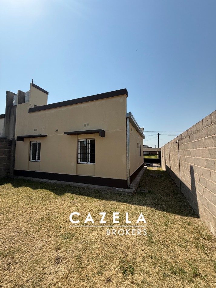 Casa en alquiler en barrio 250 viviendas - Villa carmela 