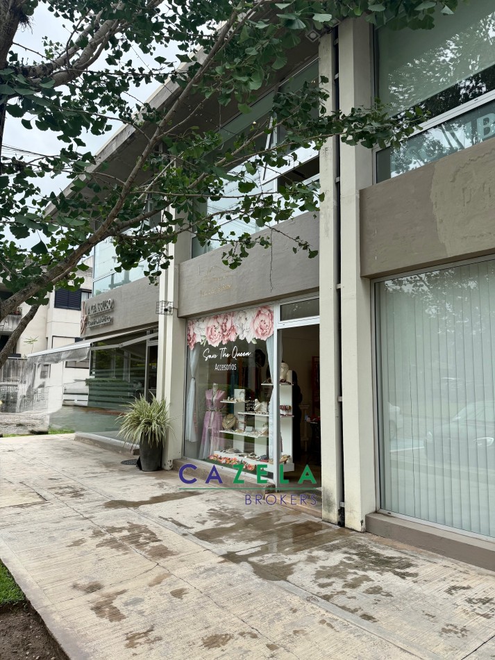 LOCAL EN VENTA ACASSUSO 75 YERBA BUENA