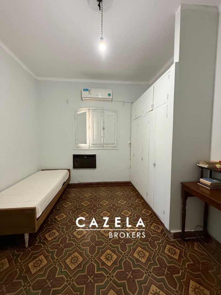 CASA EN VENTA EN AV. AVELLANEDA AL 600