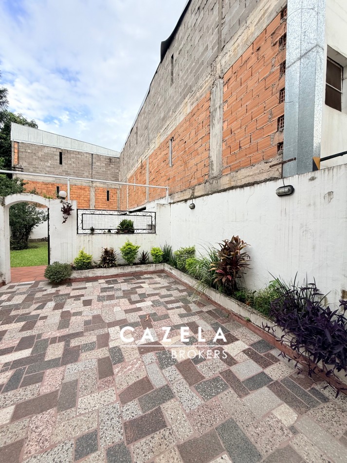 CASA EN VENTA RIOJA AL 700