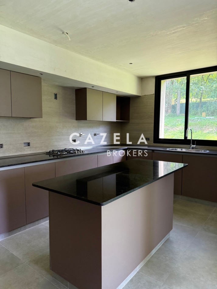 CASA EN VENTA EN EL NOGAL COUNTRY