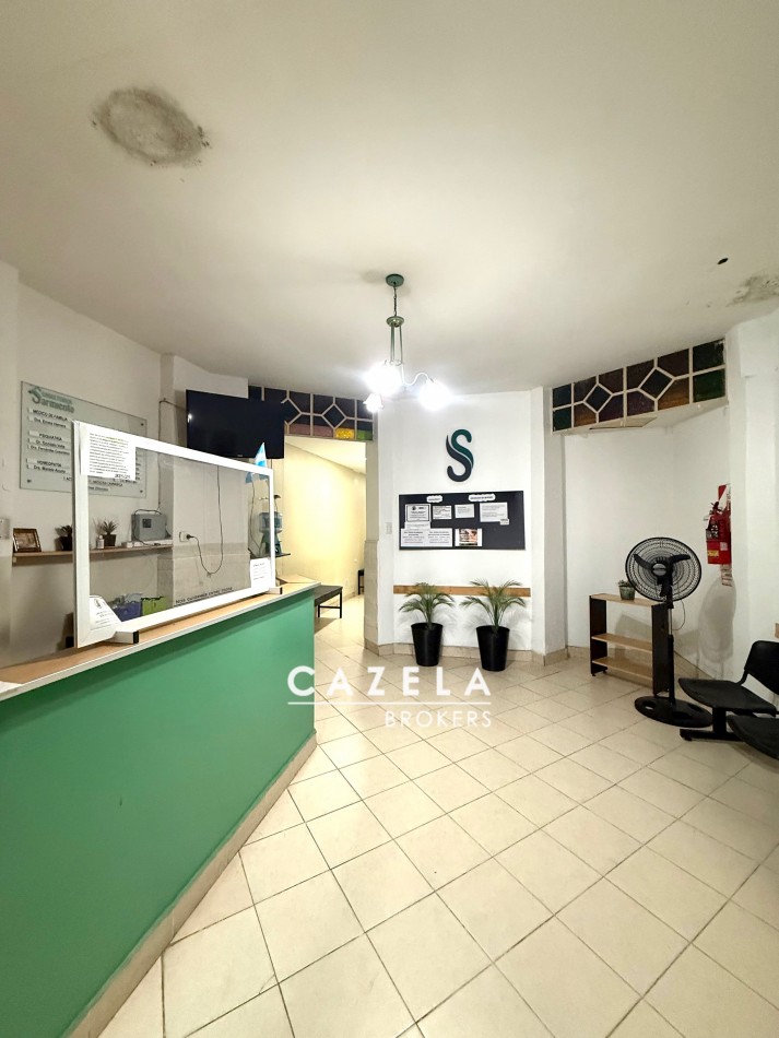 Casa en alquiler comercial Av. Sarmiento 1254