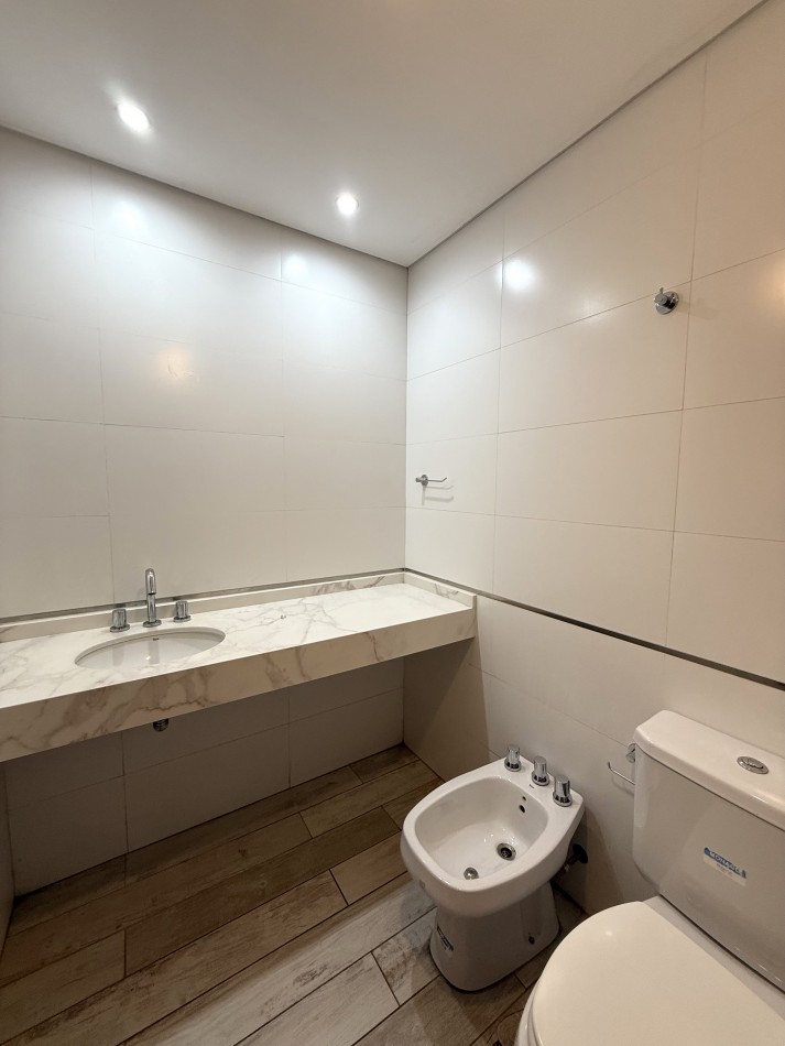 DEPARTAMENTO EN ALQUILER BALCARCE 674