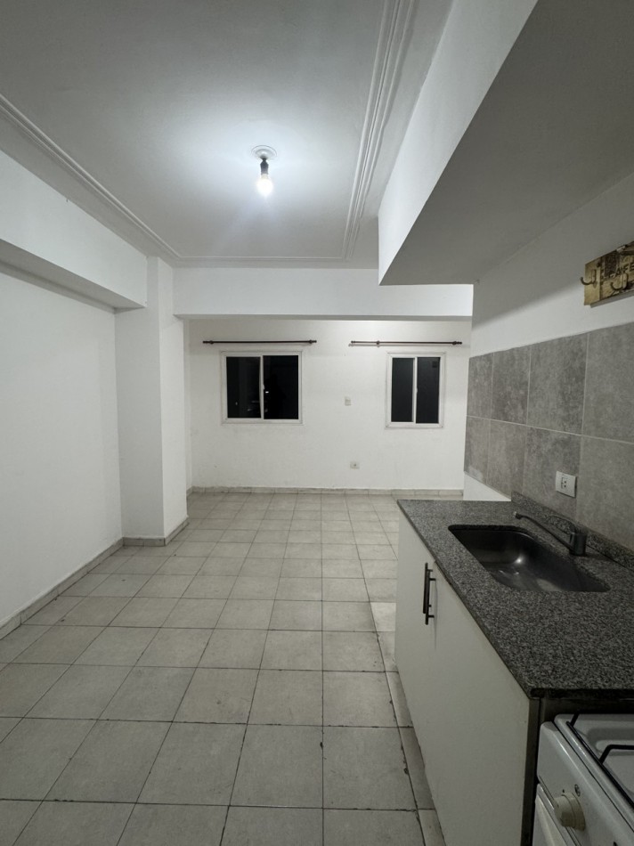 MONOAMBIENTE EN ALQUILER HERAS AL 500
