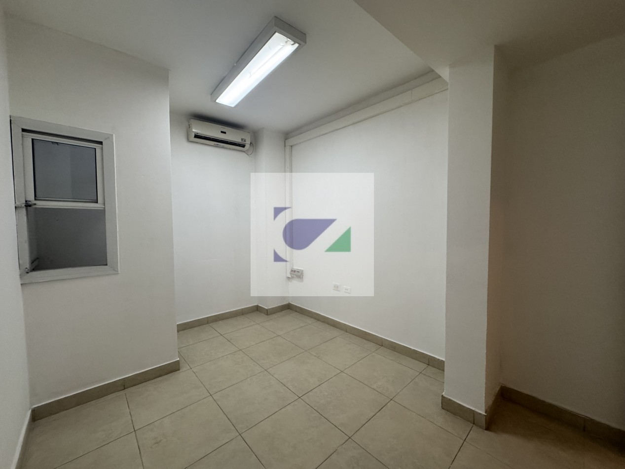 CENTRO MEDICO EN VENTA BALCARCE 532 