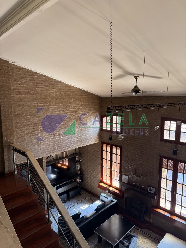 CASA EN VENTA EN BARRIO BEVERLY HILLS