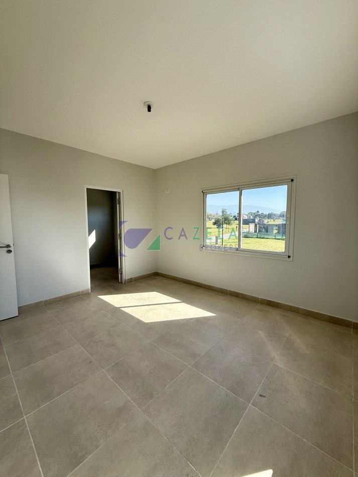 CASA EN VENTA EN BARRIO PRIVADO LAS CAÑAS 