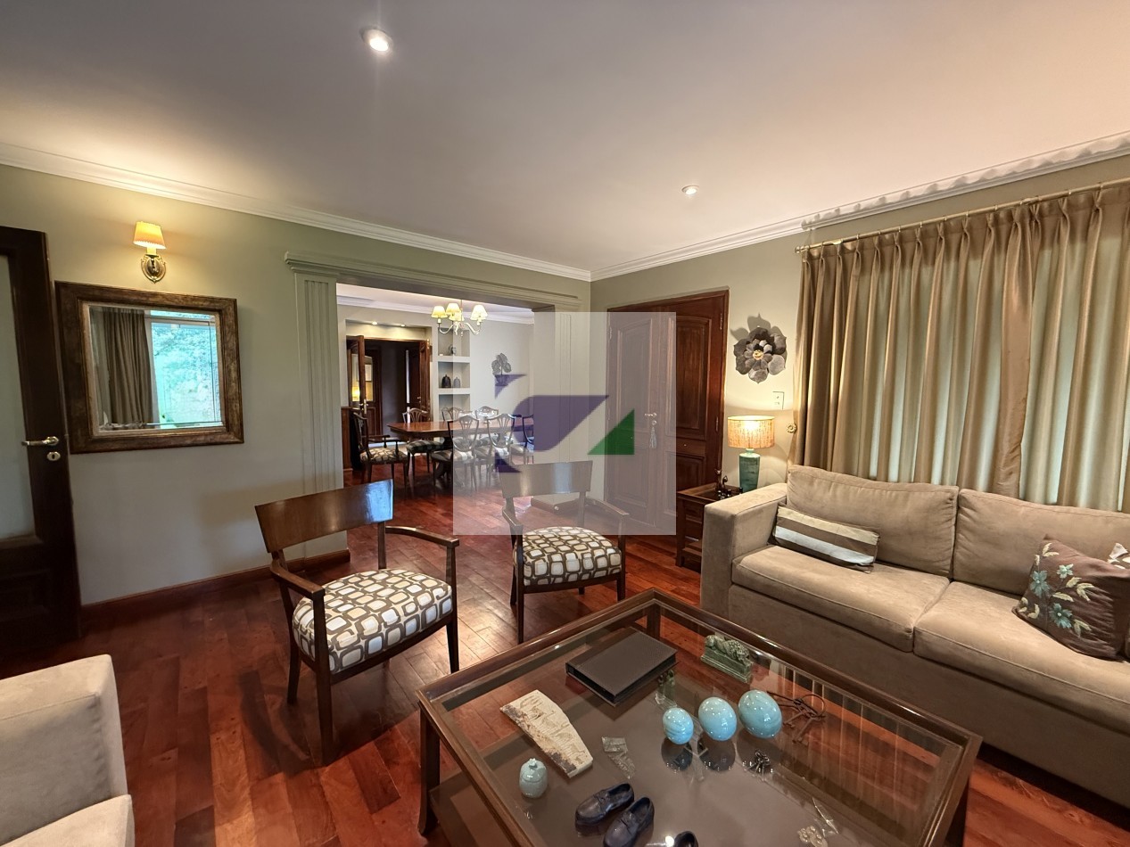 CASA EN VENTA COUNTRY LAS YUNGAS