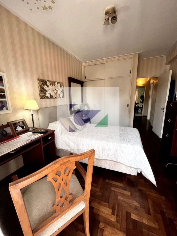 DEPARTAMENTO EN VENTA- SAN JUAN al 600 