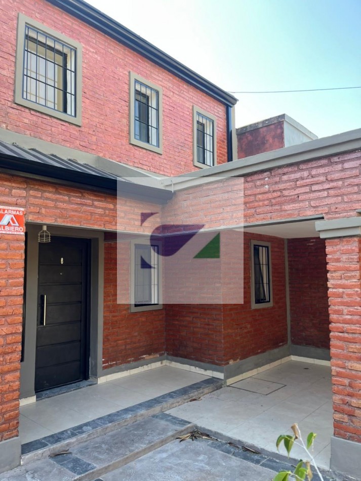 VENTA: CASA EN ALFONSINA STORNI AL 1200
