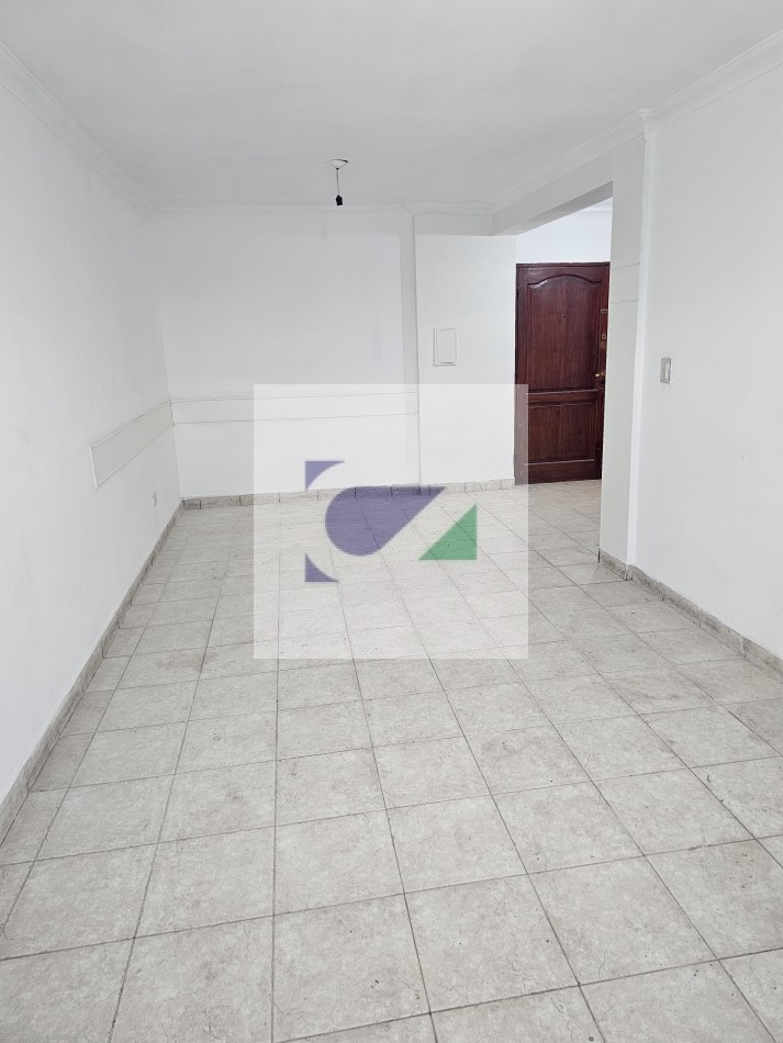 DEPARTAMENTO EN VENTA EN LAVALLE AL 700