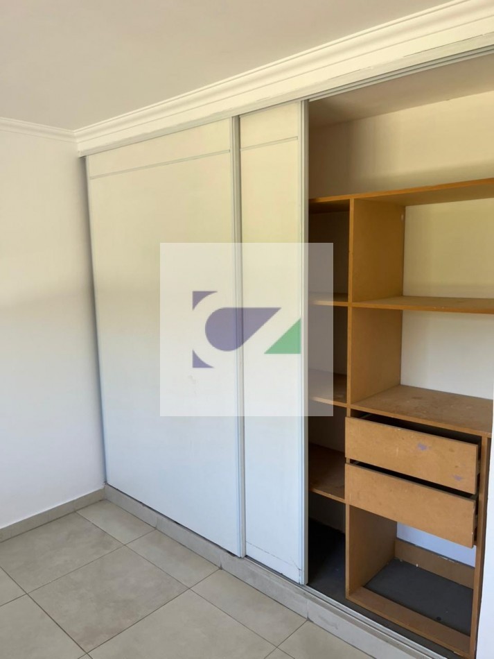 VENTA: CASA EN ALFONSINA STORNI AL 1200