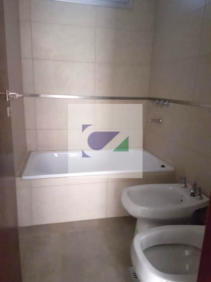 DEPARTAMENTO EN VENTA- MARCOS PAZ AL 700
