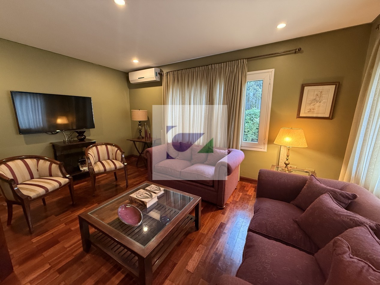 CASA EN VENTA COUNTRY LAS YUNGAS
