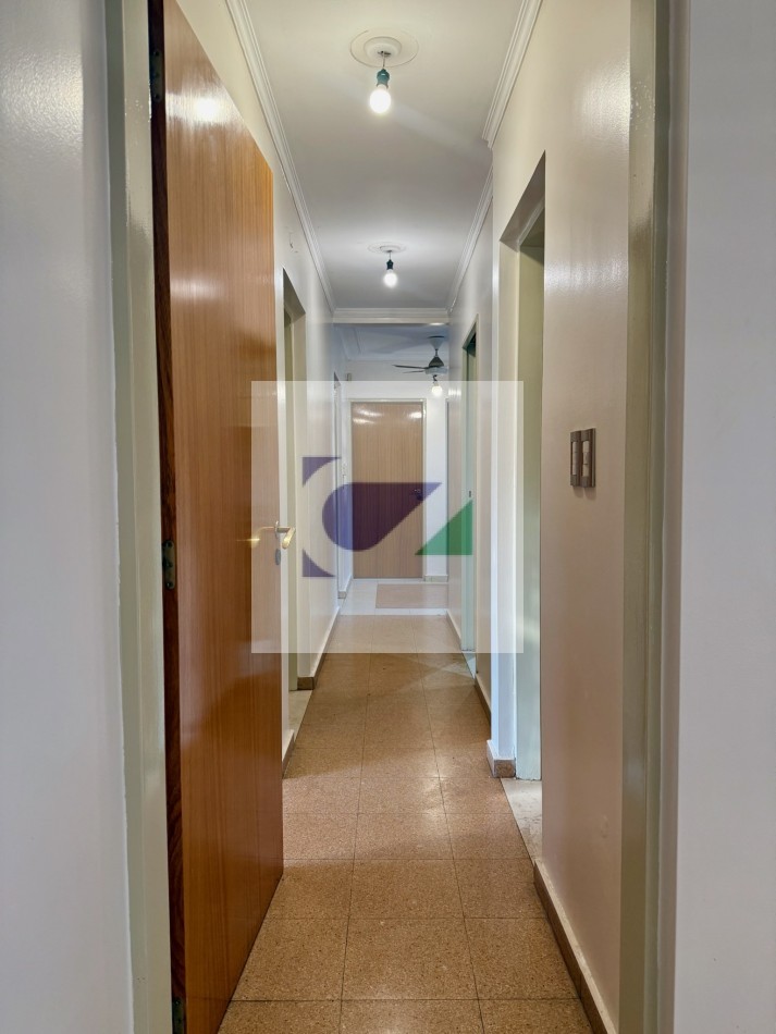 CASA EN VENTA A METROS DE AV. ACONQUIJA AL 2800