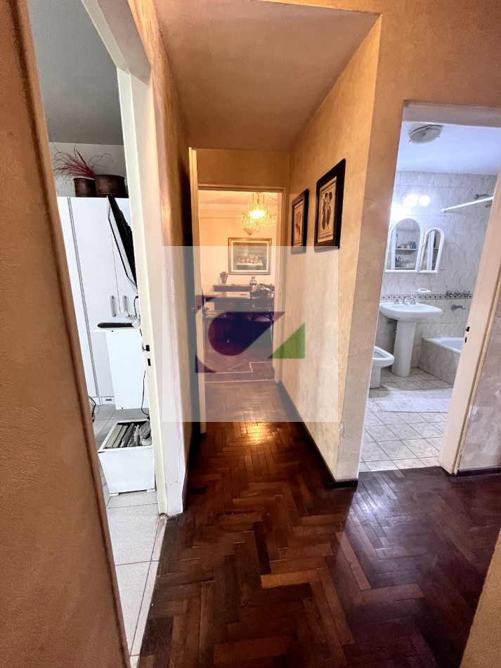 DEPARTAMENTO EN VENTA- SAN JUAN al 600 