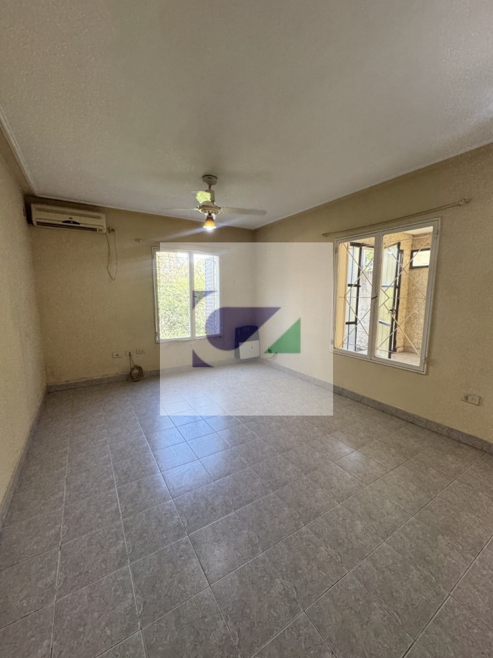 CASA EN VENTA- BARRIO CONGRESO 