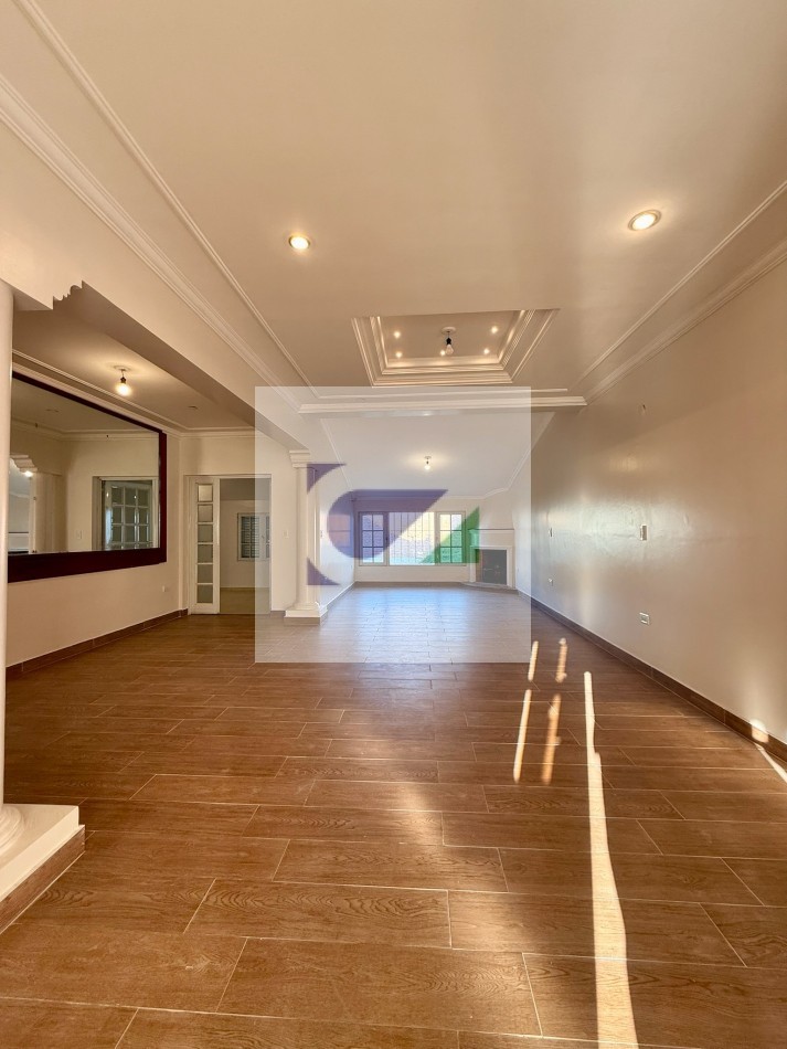 CASA EN VENTA A METROS DE AV. ACONQUIJA AL 2800
