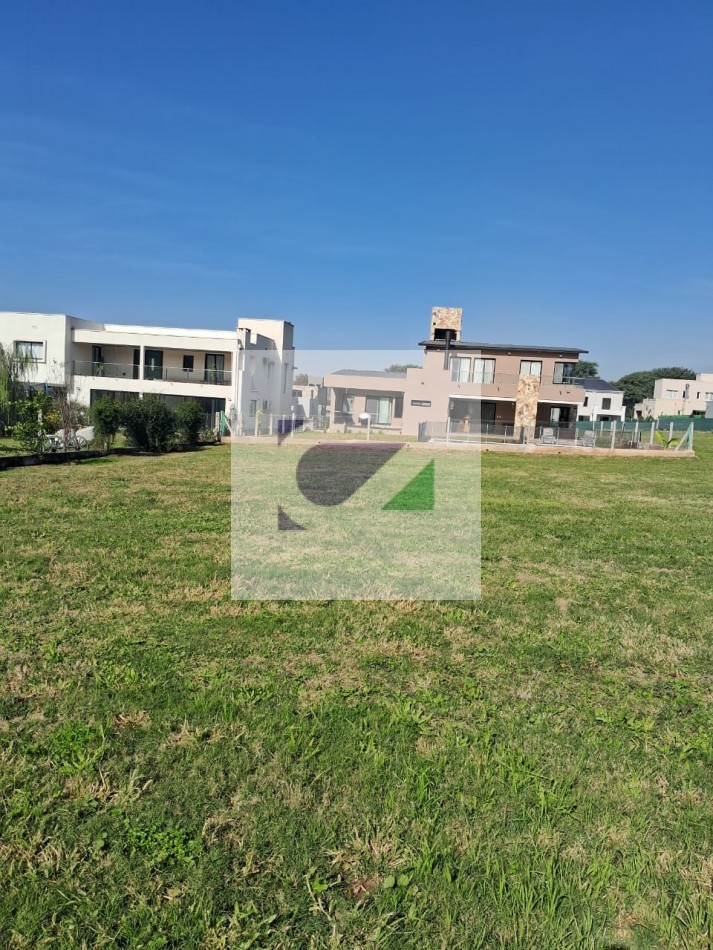 TERRENO EN VENTA IANUA CAELI