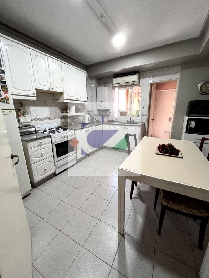 DEPARTAMENTO EN VENTA- SAN JUAN al 600 