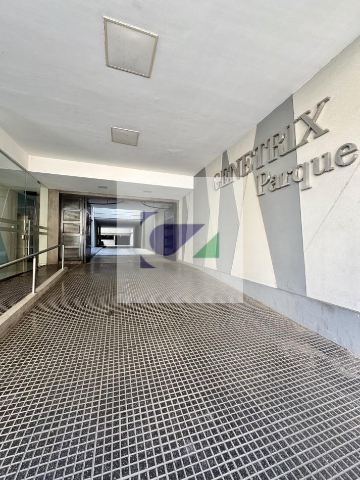 COCHERA EN ALQUILER BALCARCE 450 