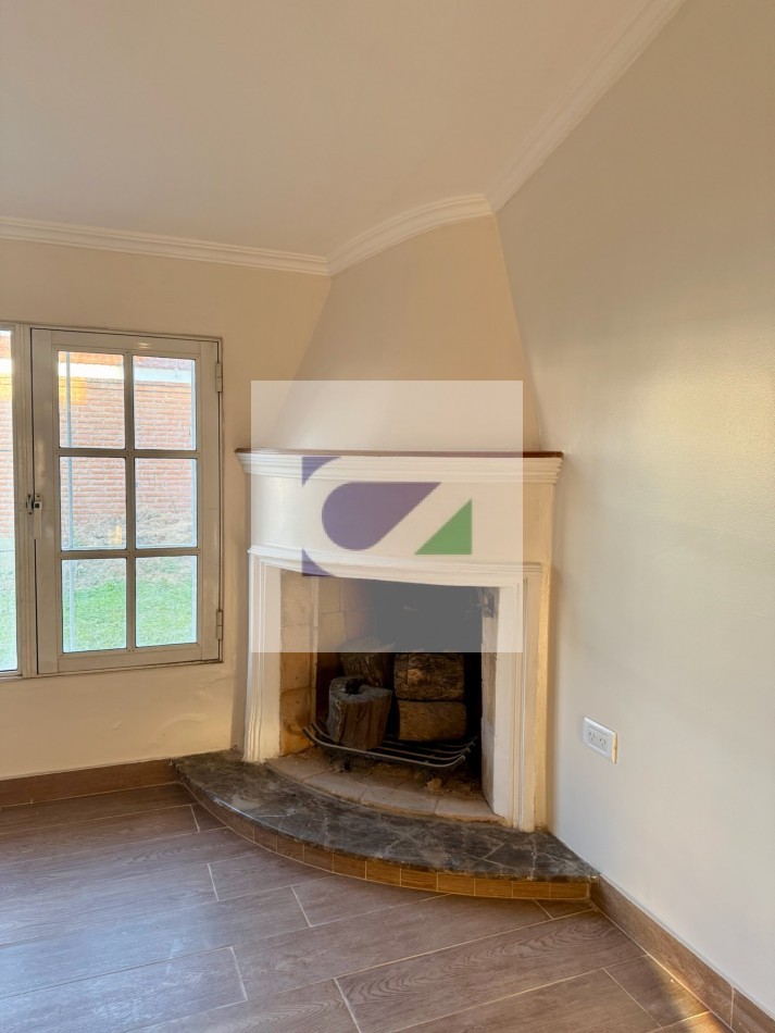 CASA EN VENTA A METROS DE AV. ACONQUIJA AL 2800