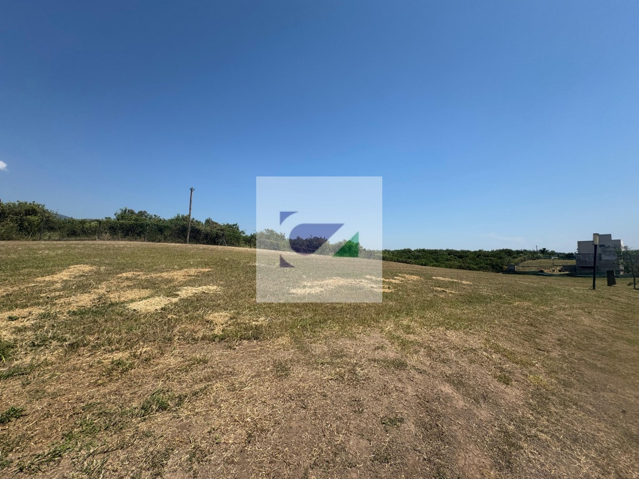 TERRENO EN VENTA EN COUNTRY PORTAL DEL SOL- LOS NOGALES