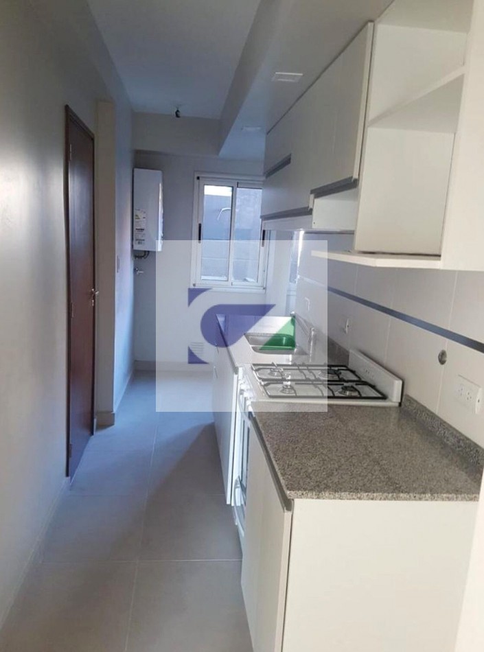 DEPARTAMENTO EN VENTA- MARCOS PAZ AL 700