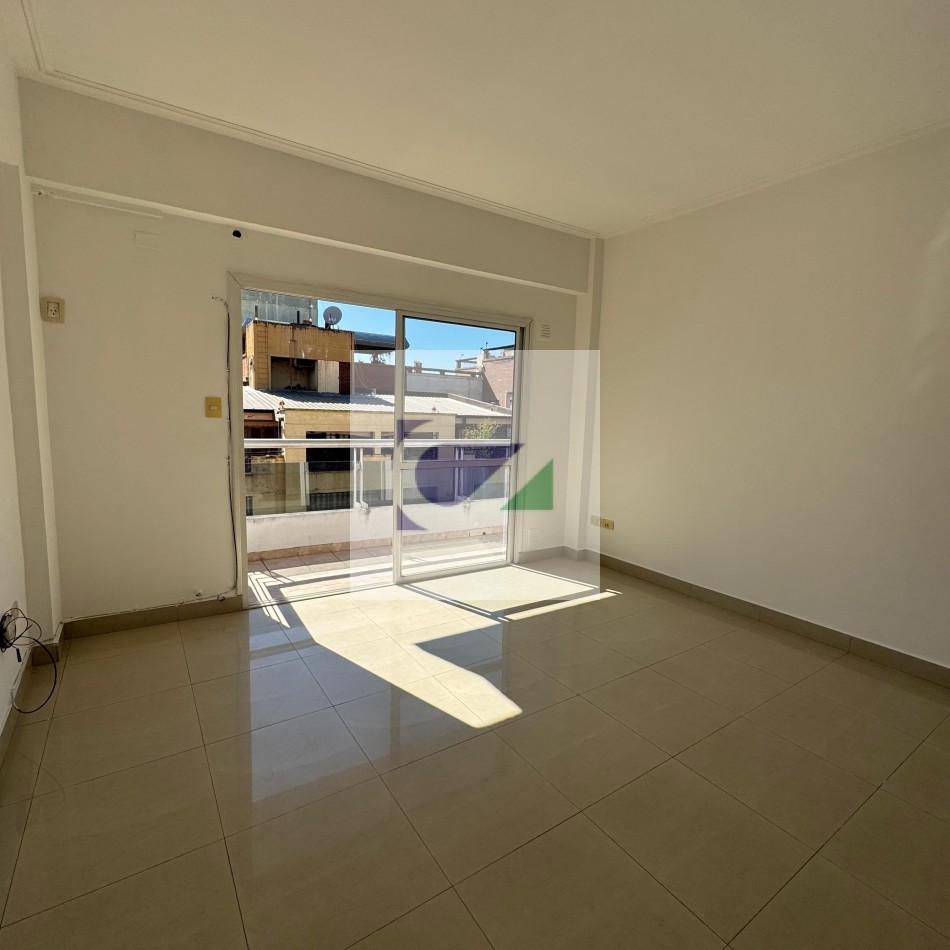 DEPARTAMENTO EN VENTA BALCARCE 500