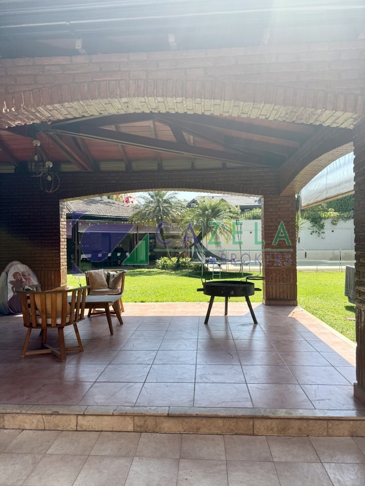 CASA EN VENTA EN BARRIO BEVERLY HILLS