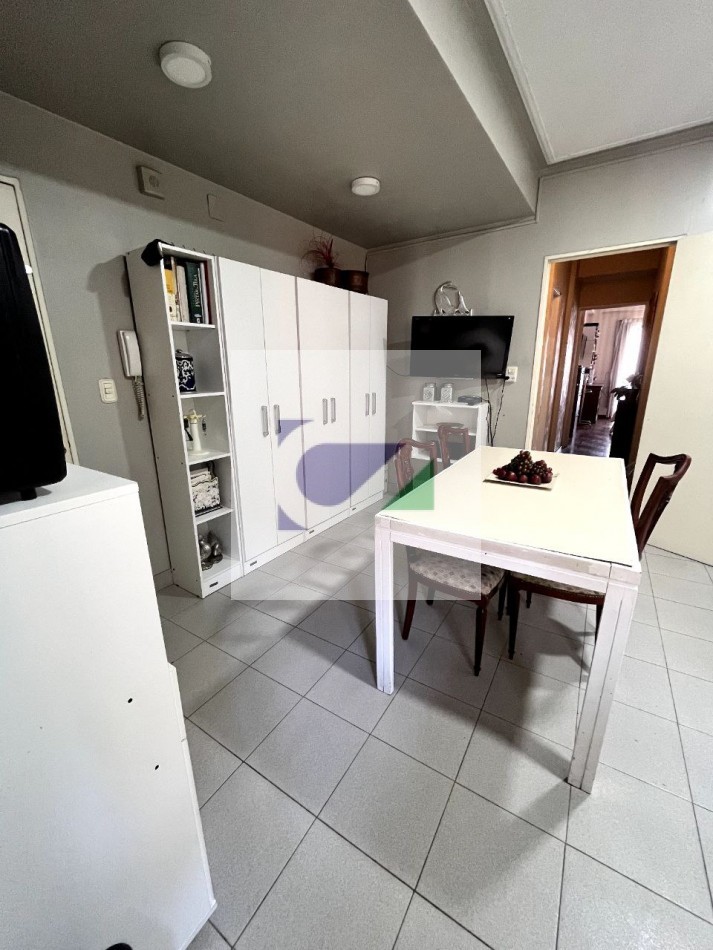DEPARTAMENTO EN VENTA- SAN JUAN al 600 