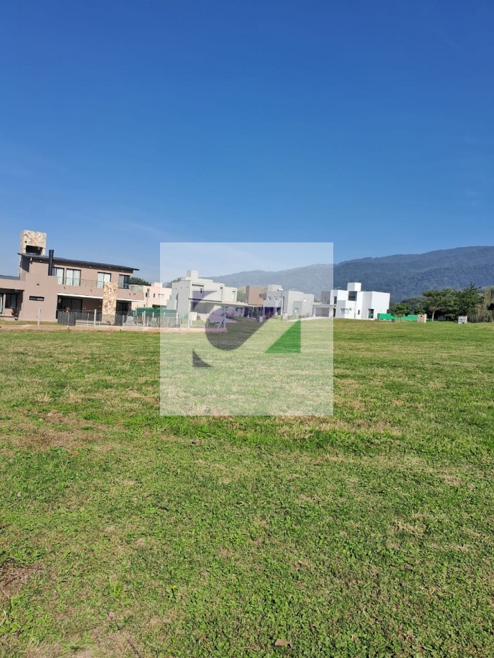 TERRENO EN VENTA IANUA CAELI