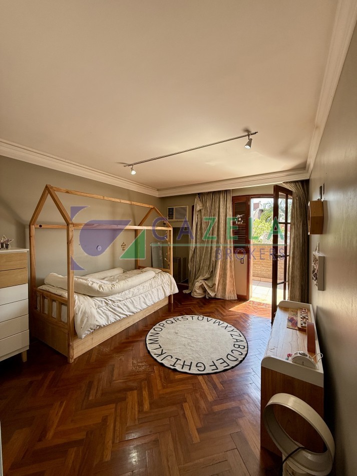 CASA EN VENTA EN BARRIO BEVERLY HILLS