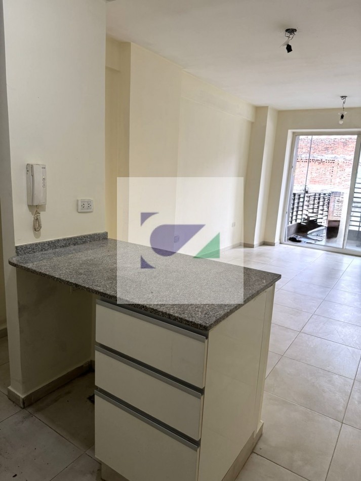 DEPARTAMENTO EN VENTA BALCARCE 600