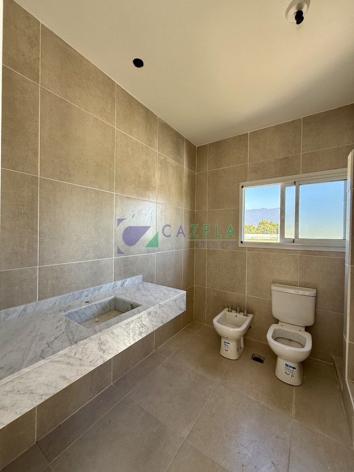 CASA EN VENTA EN BARRIO PRIVADO LAS CAÑAS 