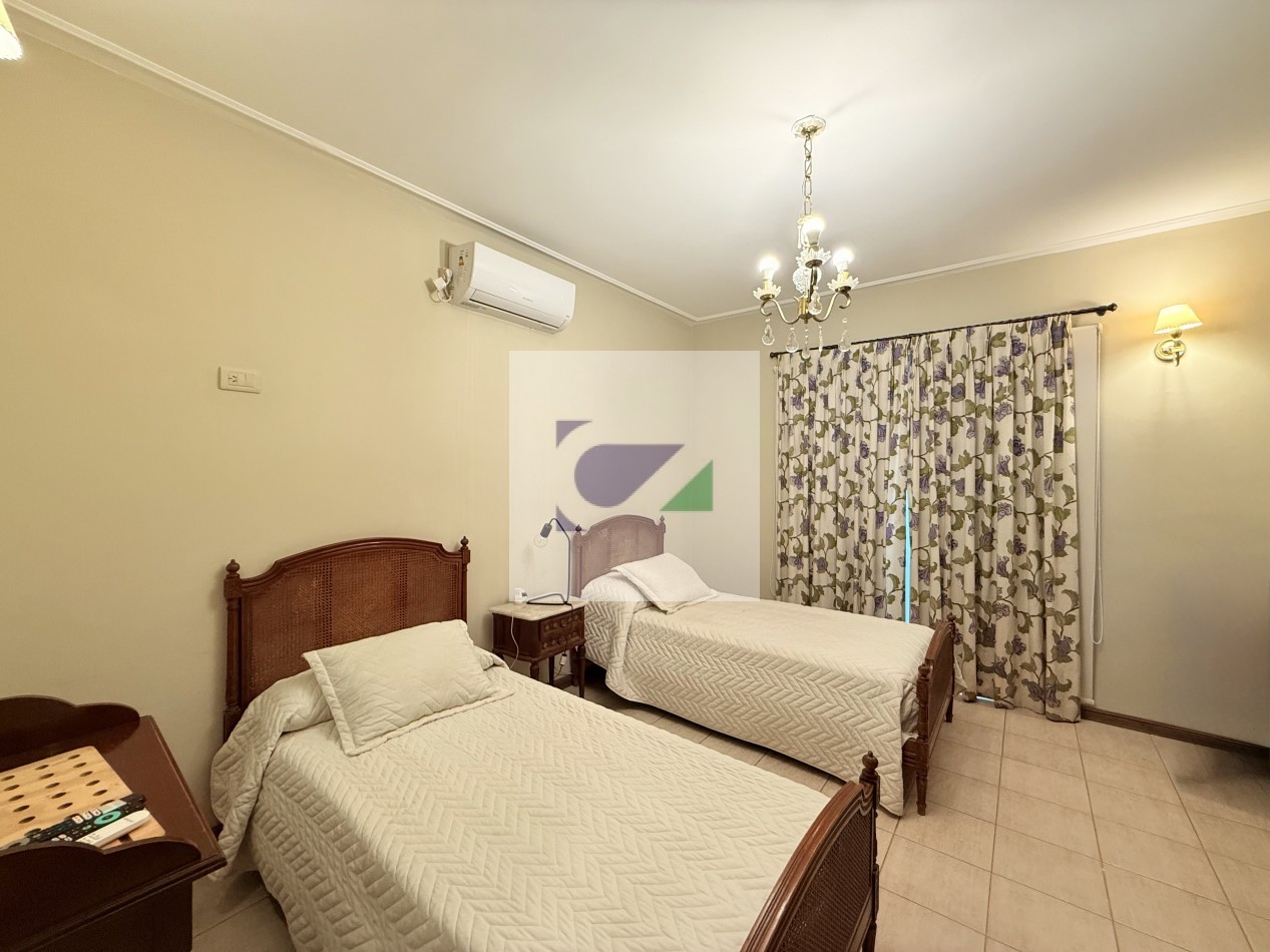 CASA EN VENTA COUNTRY LAS YUNGAS