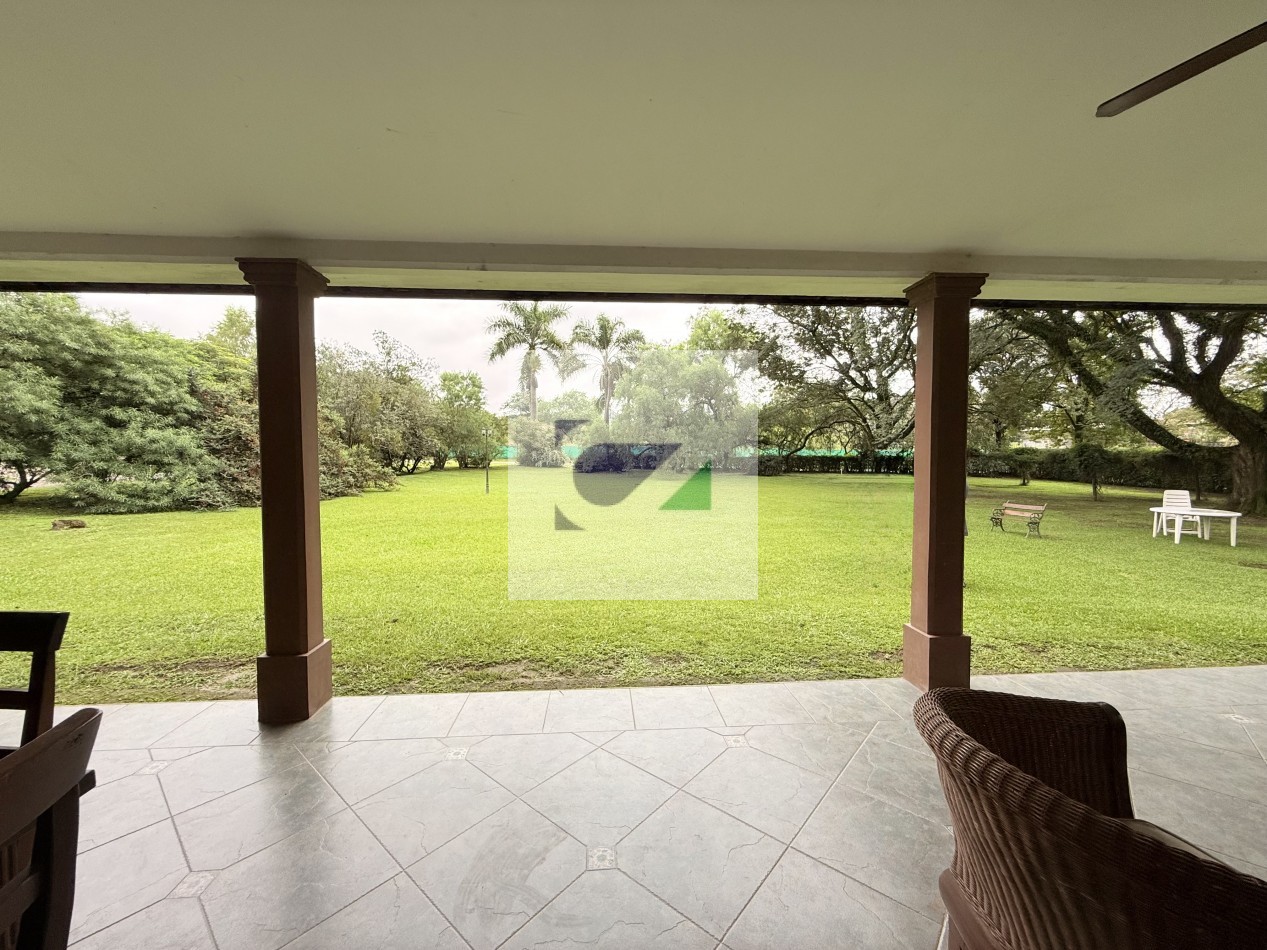 CASA EN VENTA COUNTRY LAS YUNGAS