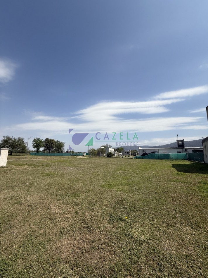 TERRENO EN BARRIO PRIVADO SOLAR DE SAN PABLO