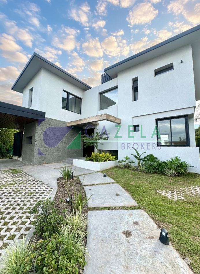 CASA EN VENTA EN EL NOGAL COUNTRY