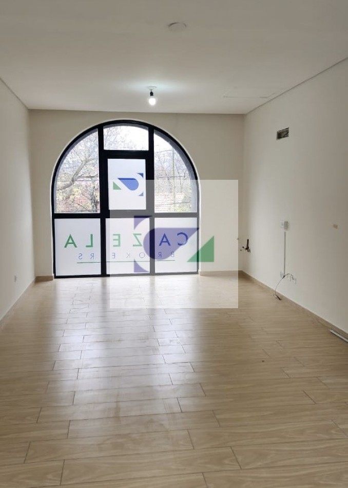 OFICINA EN ALQUILER CON COCHERA 