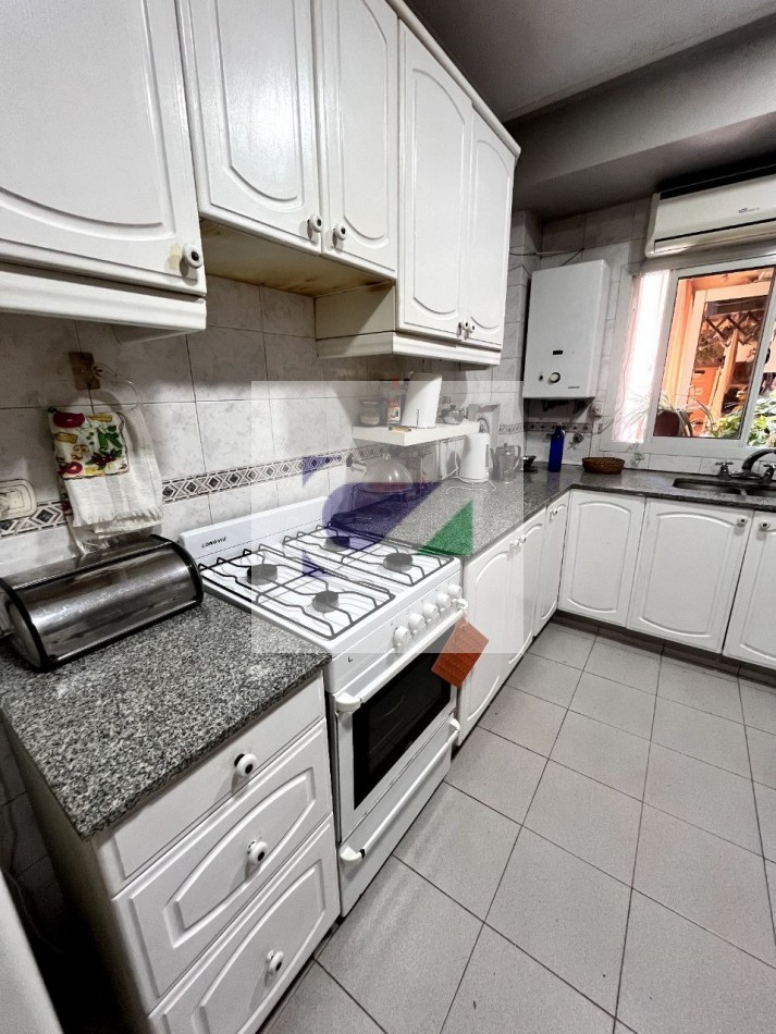 DEPARTAMENTO EN VENTA- SAN JUAN al 600 