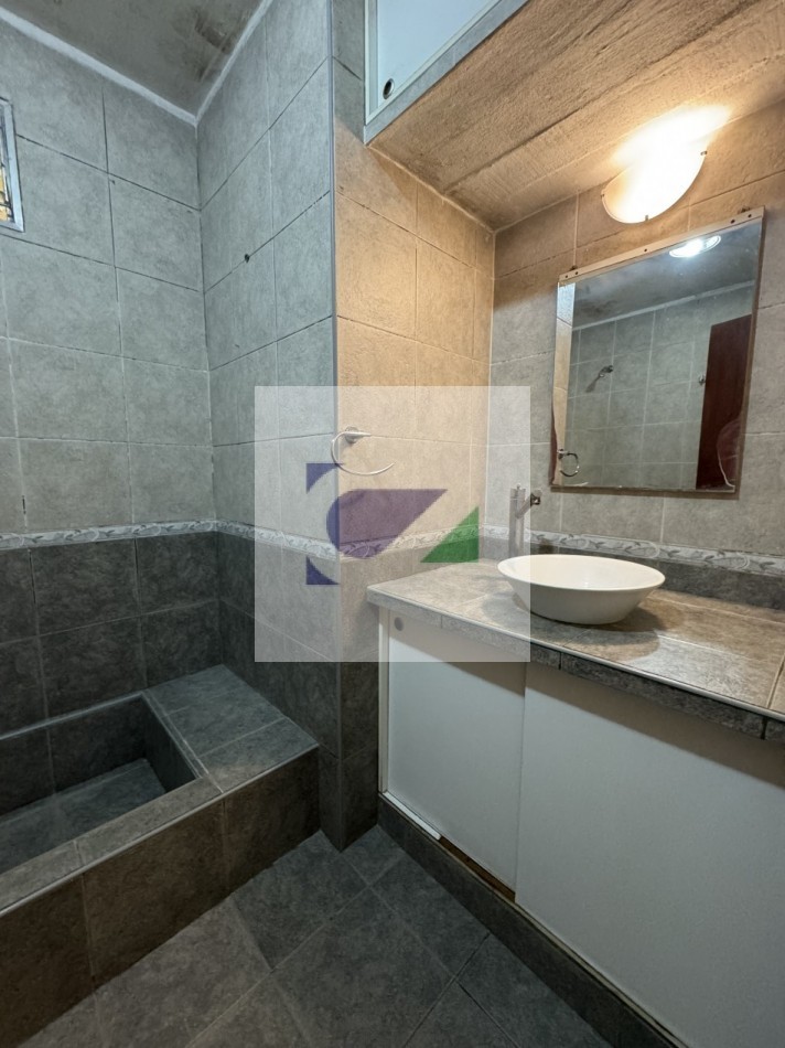 CASA EN VENTA- BARRIO CONGRESO 