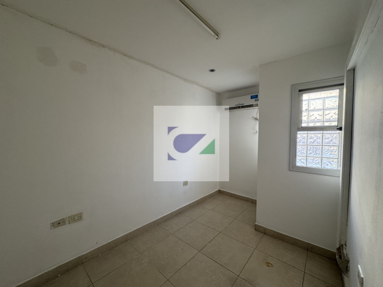CENTRO MEDICO EN VENTA BALCARCE 532 