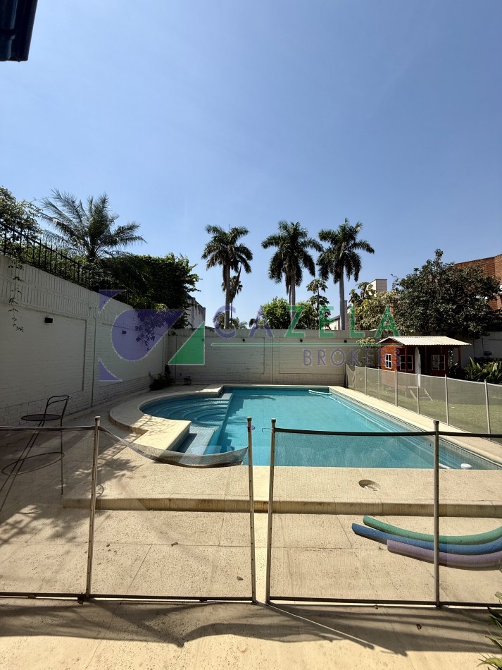 CASA EN VENTA EN BARRIO BEVERLY HILLS