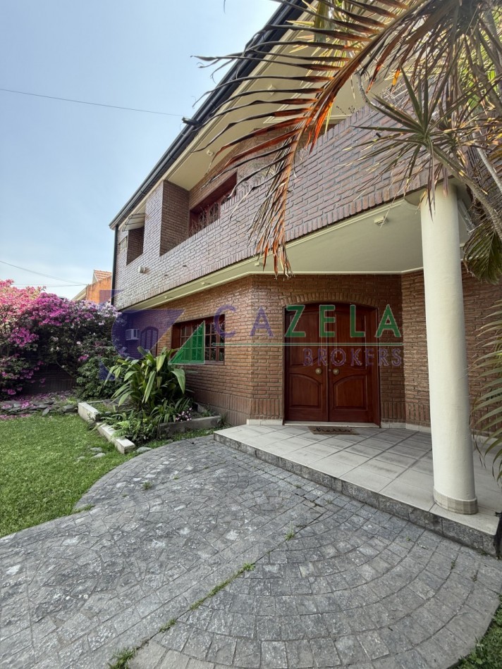 CASA EN VENTA EN BARRIO BEVERLY HILLS