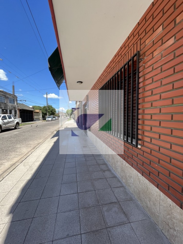 Casa Pasaje Ambrosio Nougues 1500 a metros de 4 Avenidas