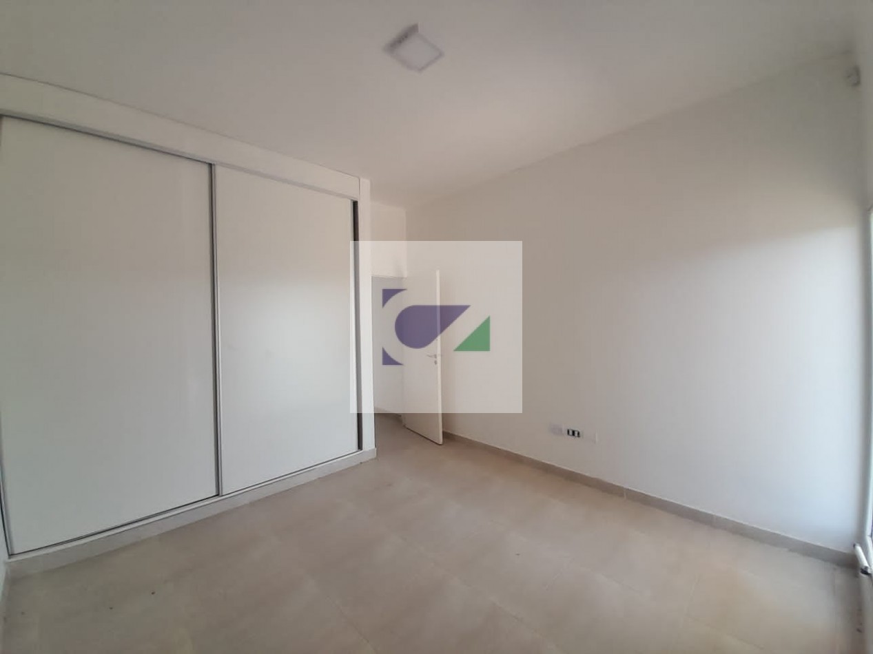 CASA EVOLUTIVA EN PRADERAS DEL NOGAL 