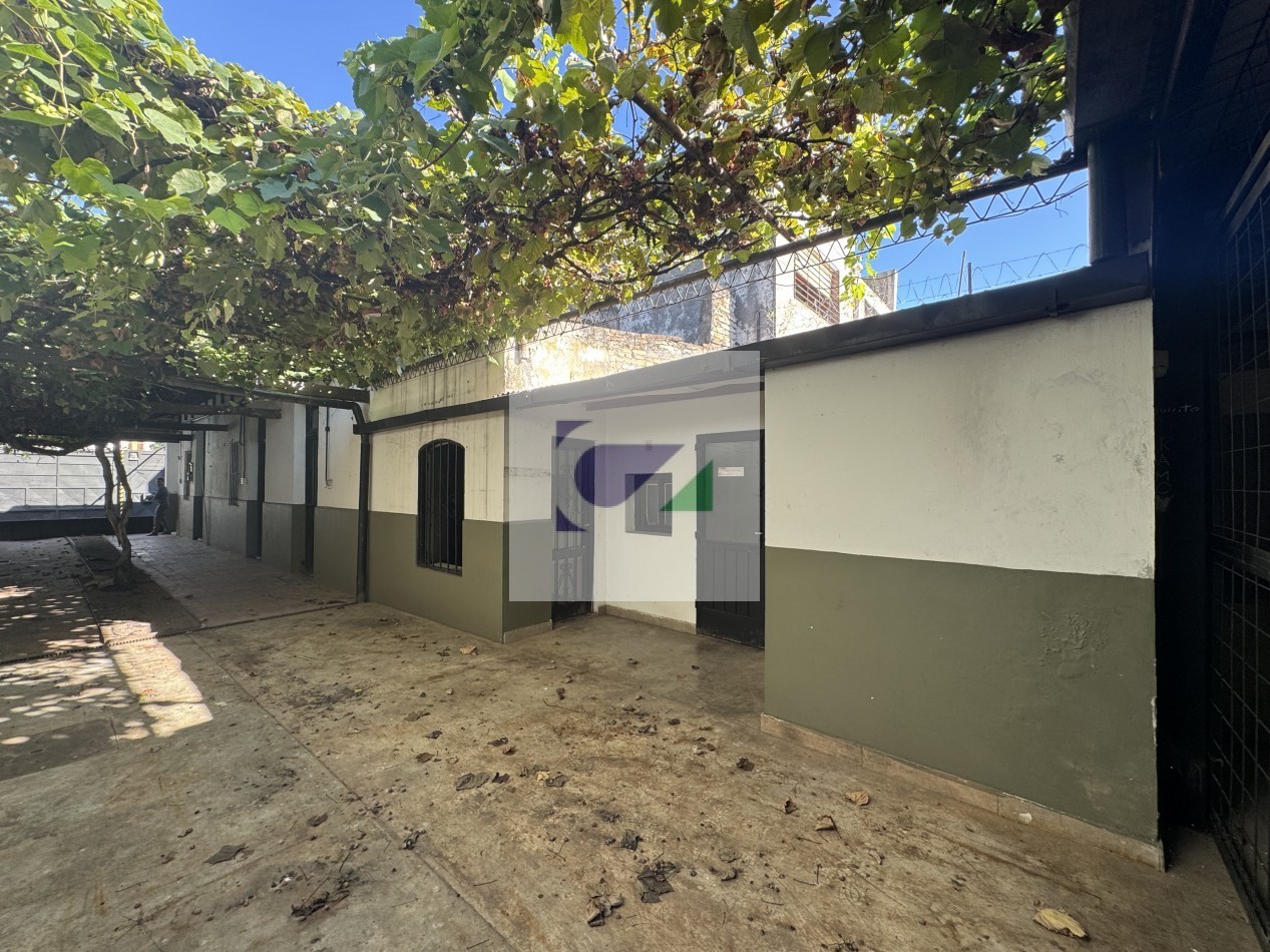 CASA EN VENTA CALLE BALCARCE al 1000