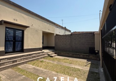 Casa en alquiler en barrio 250 viviendas - Villa carmela 